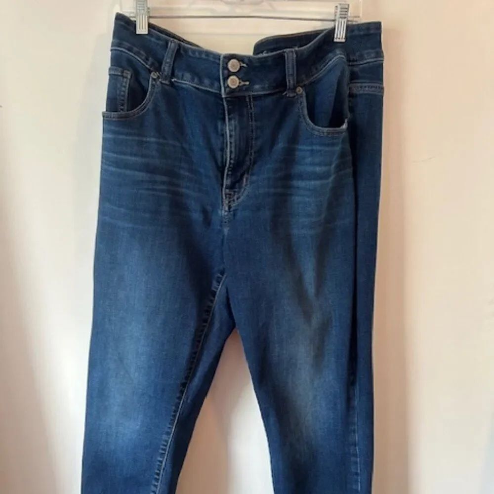 M Jeans by Maurices high rise 5 pocket ankle, size 16W